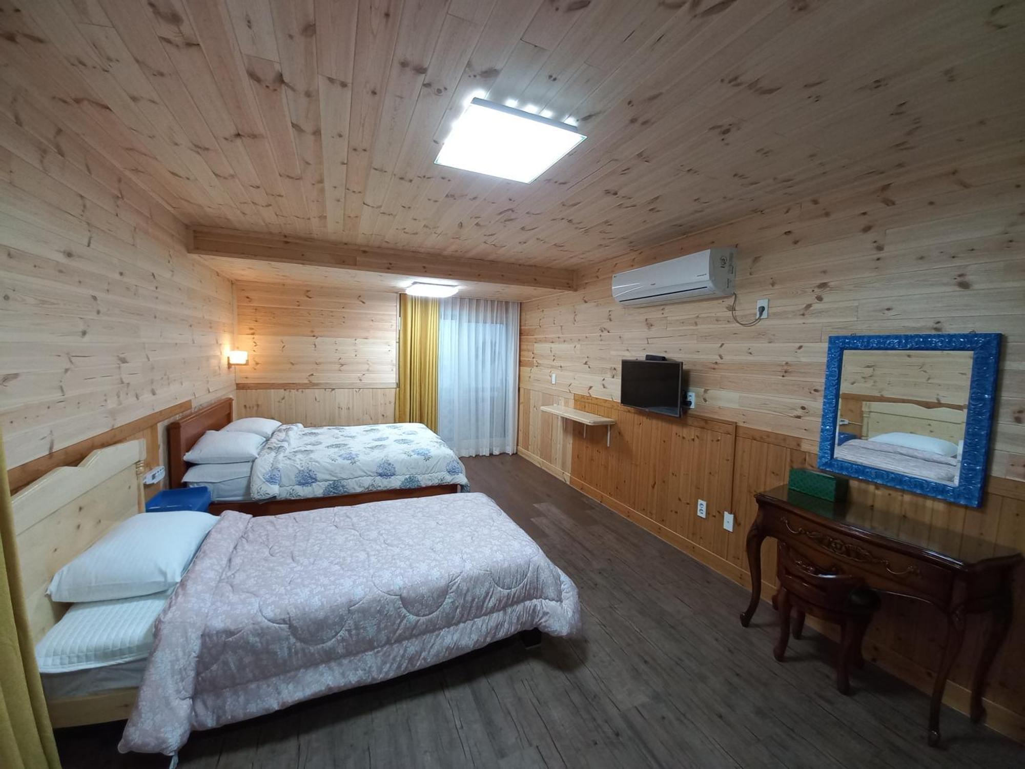Good Day Pension Seogwipo Exterior foto