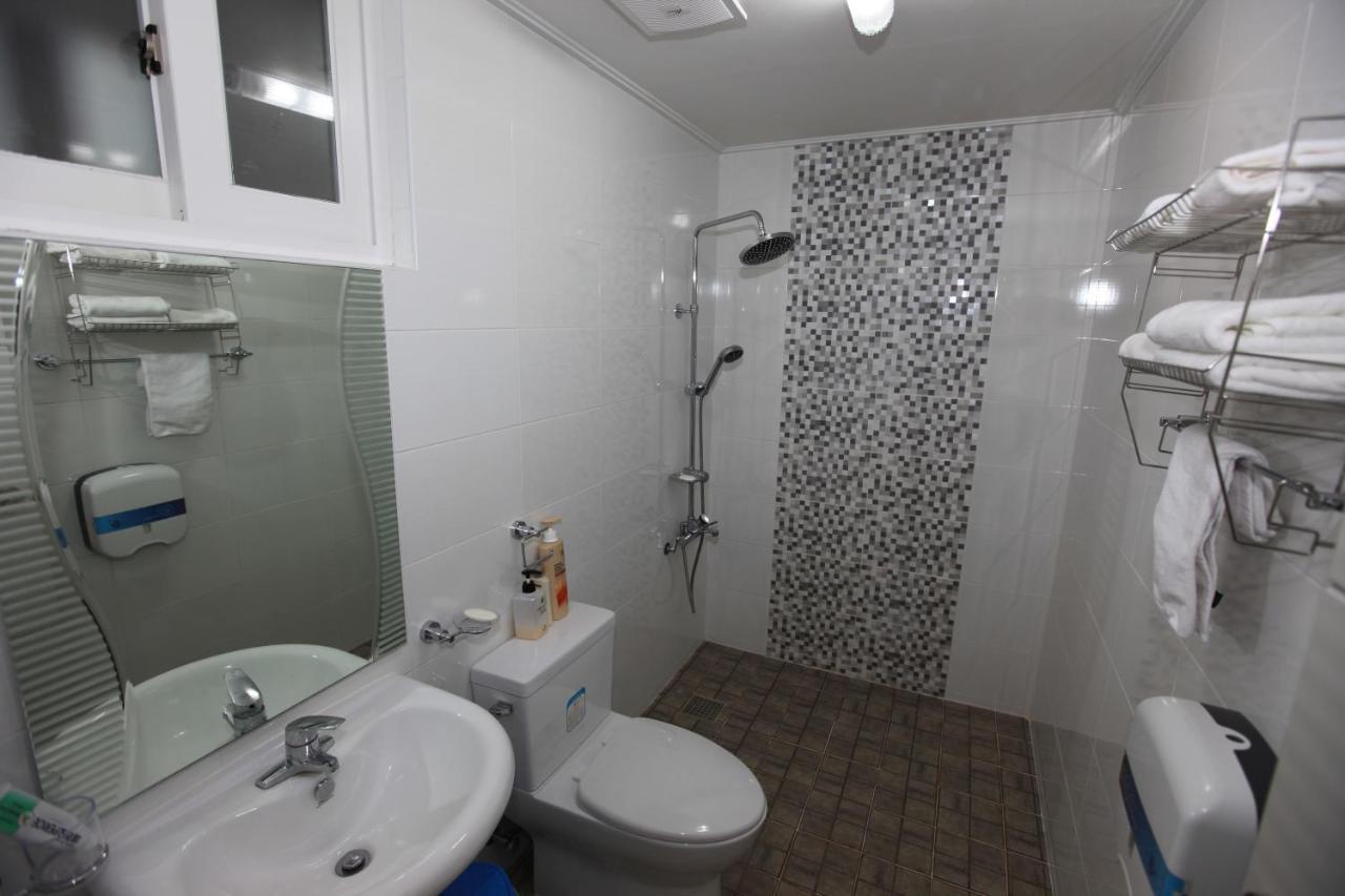 Good Day Pension Seogwipo Exterior foto