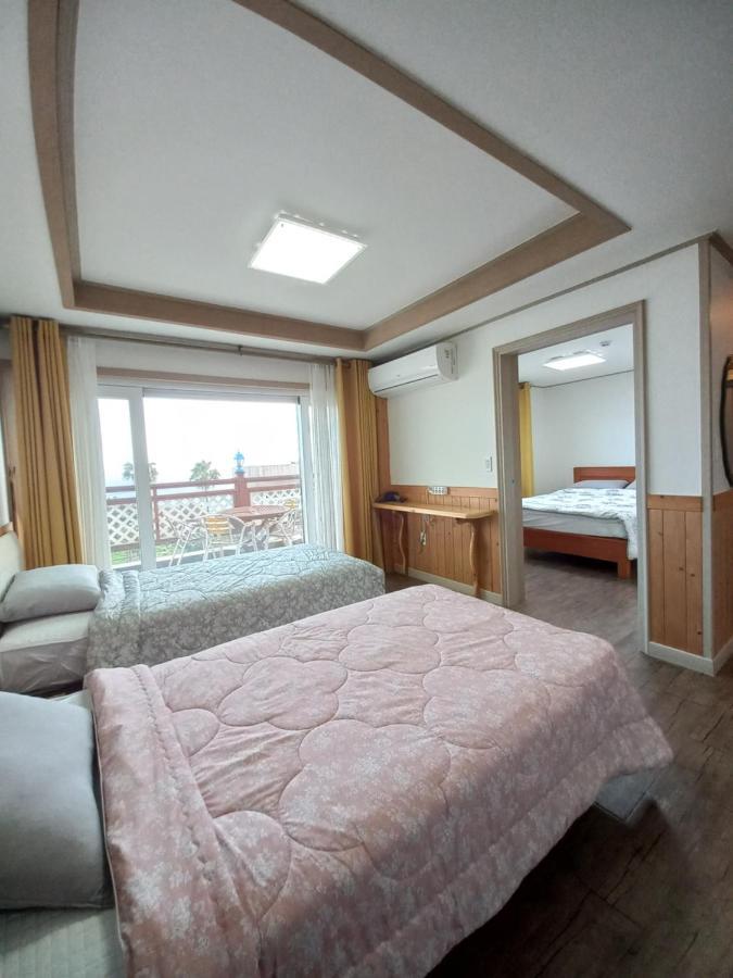 Good Day Pension Seogwipo Exterior foto
