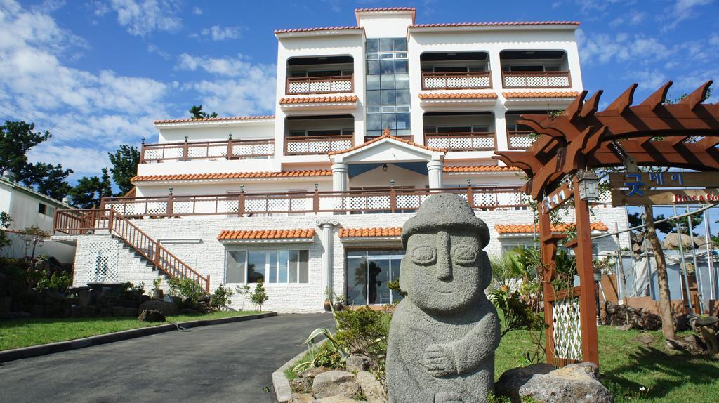 Good Day Pension Seogwipo Exterior foto